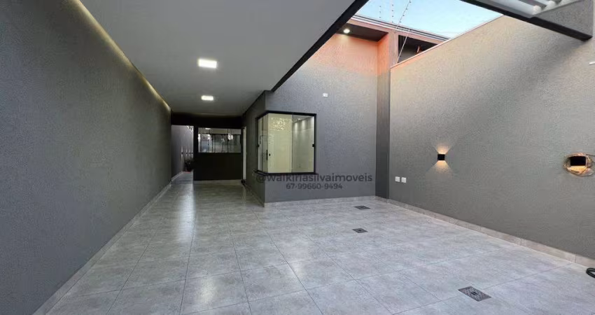 Casa à venda com piscina - Jardim Tijuca
