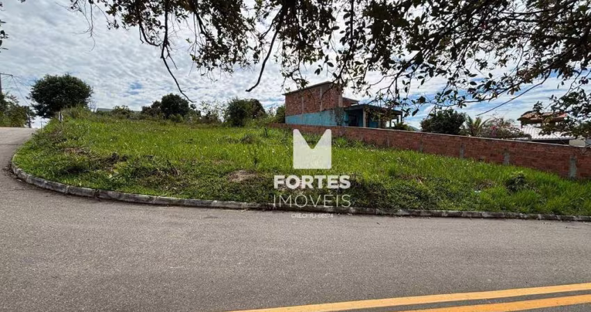 Terreno de Esquina com 440m² em Jacaroá