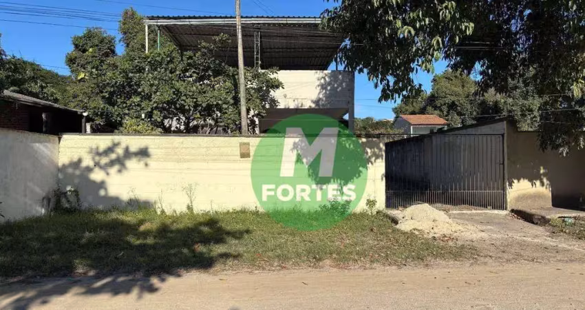 Casa com 3 quartos à venda de frente para a lagoa de jacaroá, maricá/rj