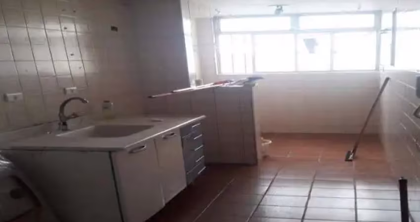 Apartamento 2 dormitórios e 1 vaga. mooca, ao lado do metr