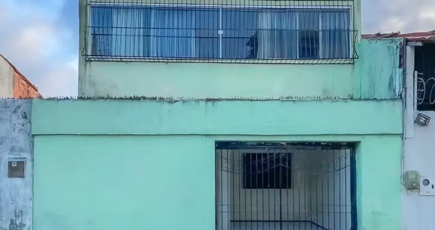 Casa à venda na maraponga em fortaleza com 3 quartos, suíte master e preço abaixo do mercado