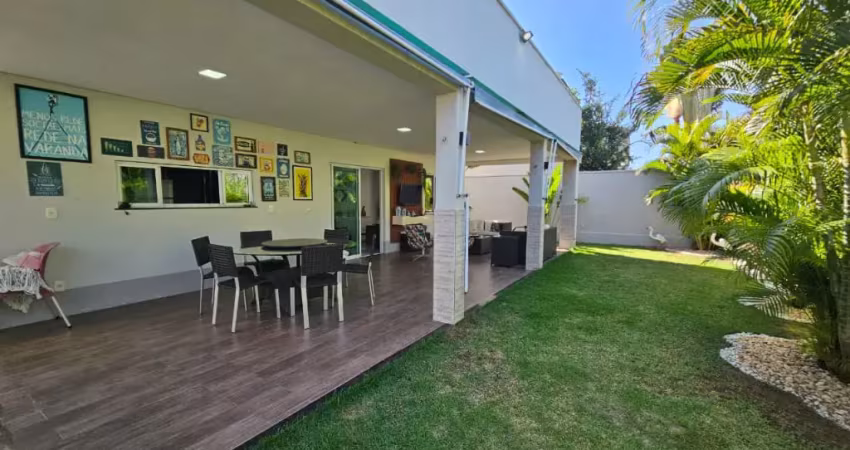 Casa em condomínio para alugar no alphaville eusébio — 4 suítes | 4 vagas