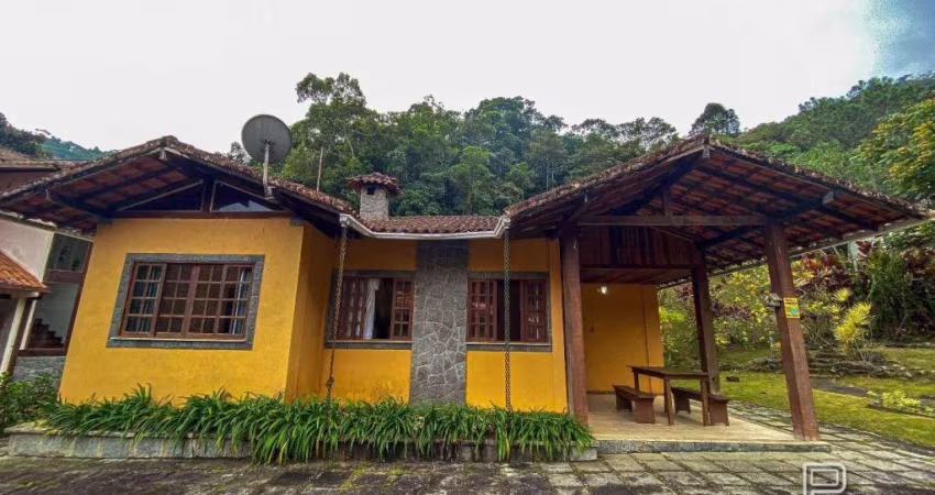 Casa à venda, 100 m² por R$ 490.000,00 - Albuquerque - Teresópolis/RJ