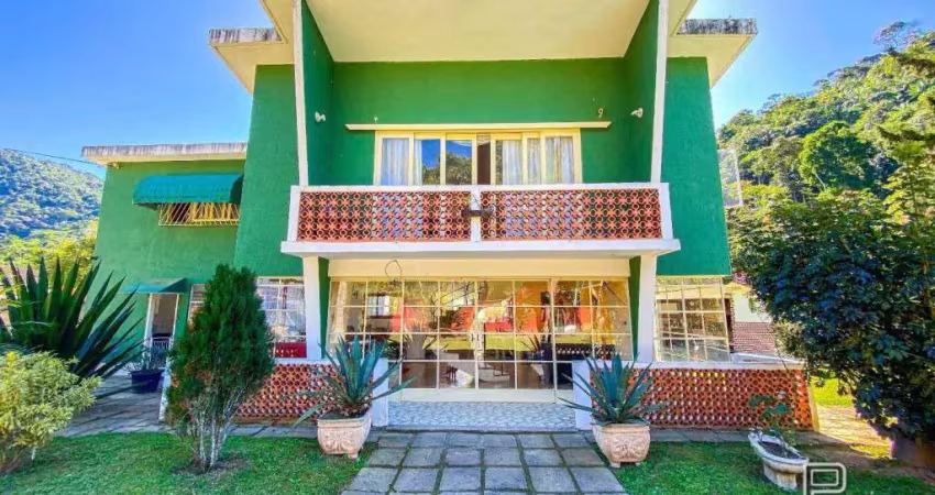 Casa à venda, 166 m² por R$ 690.000,00 - Prata dos Aredes - Teresópolis/RJ