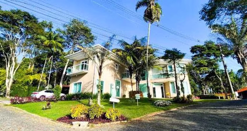 Casa à venda, 242 m² por R$ 1.800.000,00 - Vargem Grande - Teresópolis/RJ