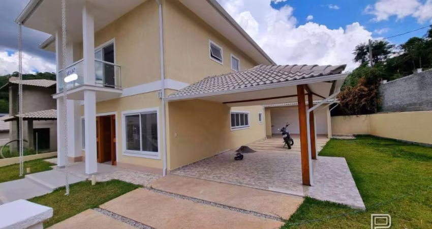Casa à venda, 230 m² por R$ 1.300.000,00 - Albuquerque - Teresópolis/RJ