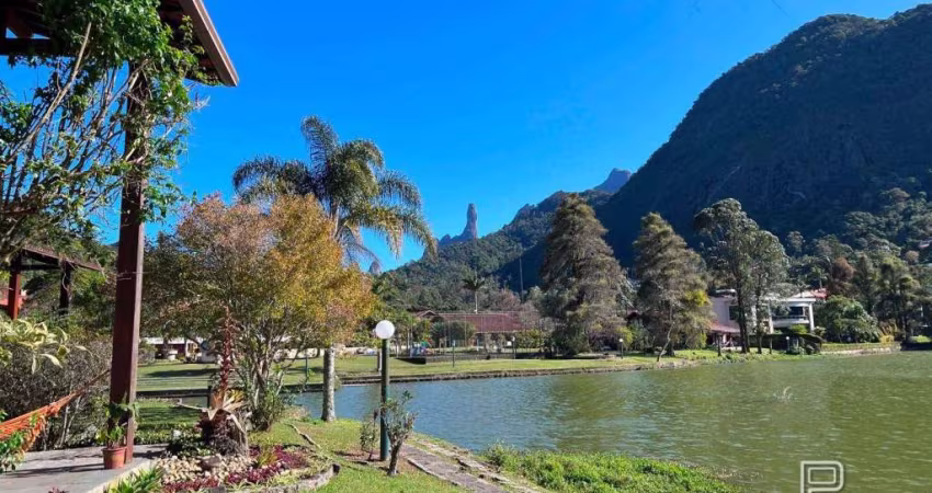 Casa com 4 dormitórios à venda, 371 m² por R$ 2.800.000,00 - Comary - Teresópolis/RJ