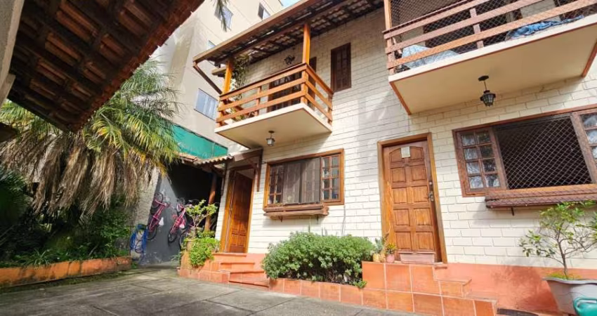 Casa à venda, 70 m² por R$ 400.000,00 - Araras - Teresópolis/RJ