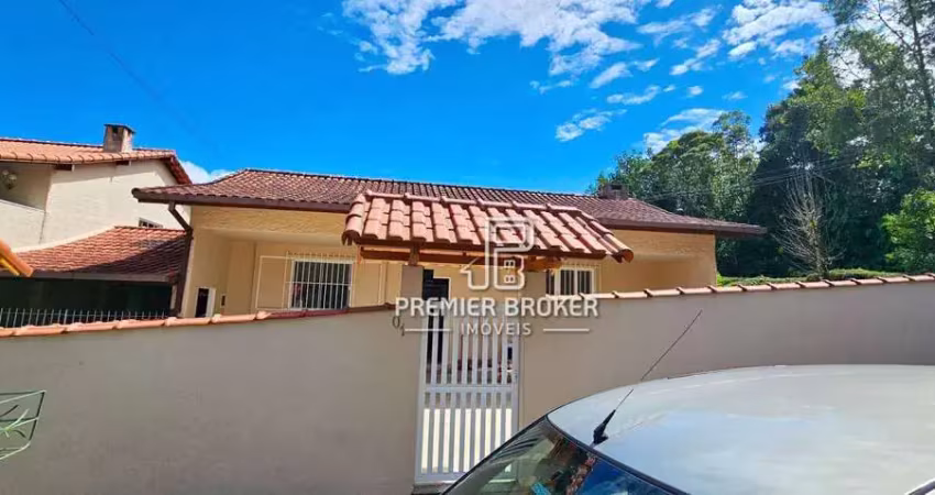 Casa à venda, 144 m² por R$ 800.000,00 - Carlos Guinle - Teresópolis/RJ