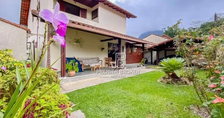 Casa com 3 dormitórios à venda, 239 m² por R$ 1.400.000,00 - Comary - Teresópolis/RJ