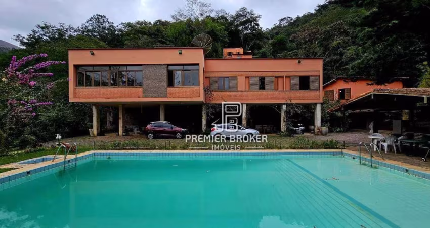 Casa à venda, 500 m² por R$ 2.200.000,00 - Itaipava - Petrópolis/RJ
