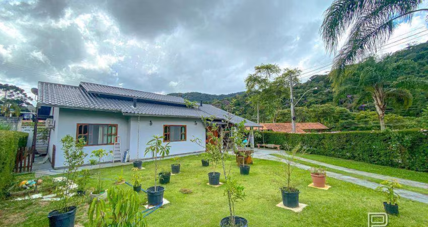 Casa à venda, 118 m² por R$ 900.000,00 - Albuquerque - Teresópolis/RJ