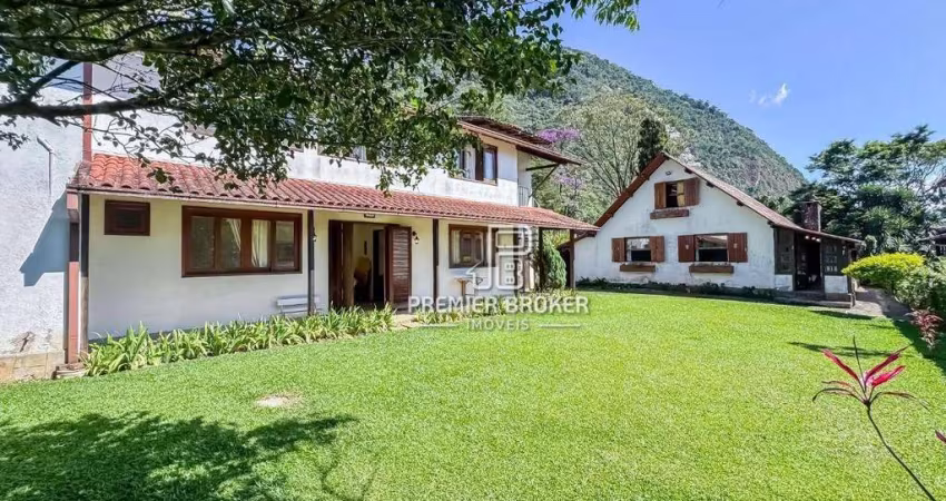 Casa com 4 dormitórios à venda, 108 m² por R$ 900.000,00 - Carlos Guinle - Teresópolis/RJ
