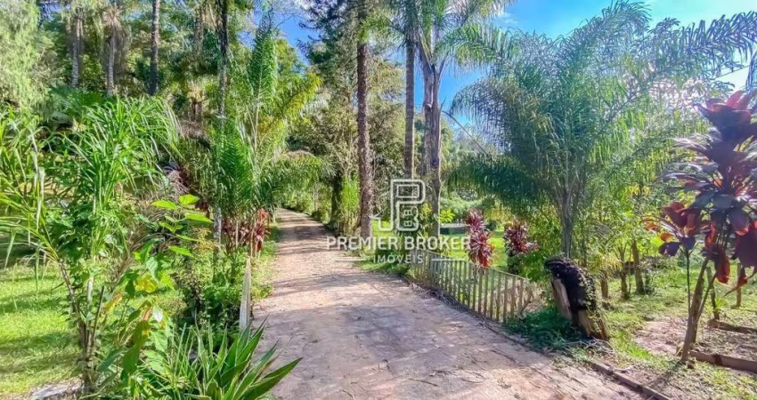 Casa com 4 dormitórios à venda, 200 m² por R$ 900.000,00 - Albuquerque - Teresópolis/RJ