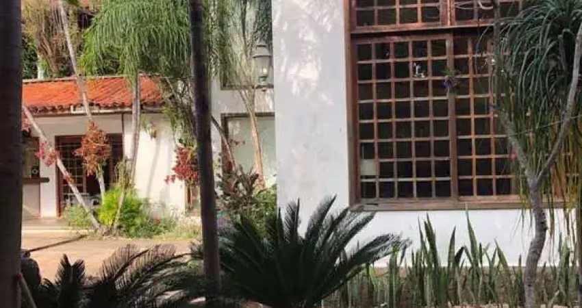 Maravilhosa casa em terreno de 1000 m² em  rua nobre de são franciisco na primeira quadra da praia.