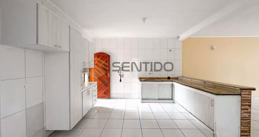Sua nova vida em itanhaém: casa espaçosa no bopiranga, perto da praia e de tudo que você precisa!