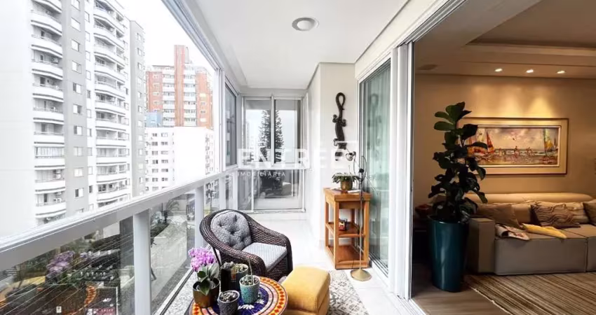 Apartamento mobiliado 4 quartos (sendo 2 suítes) e 3 vagas com hb