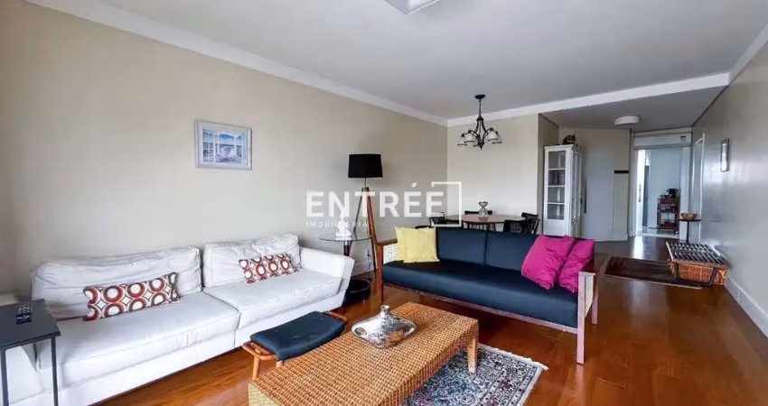 Apartamento mobiliado com 3 quartos (sendo 2 suítes) e 2 vagas - centro