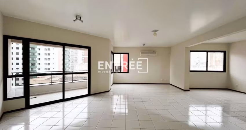 Apartamento 4 Quartos (sendo 2 Suítes) e 3 vagas - Centro