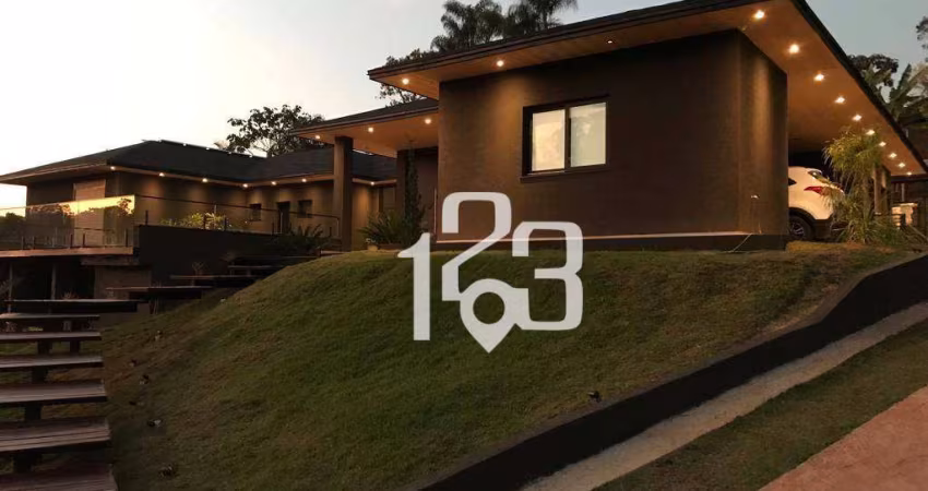 Casa com 3 dormitórios à venda, 350 m² por R$ 5.200.000,00 - Condomínio Jardim das Palmeiras - Bragança Paulista/SP