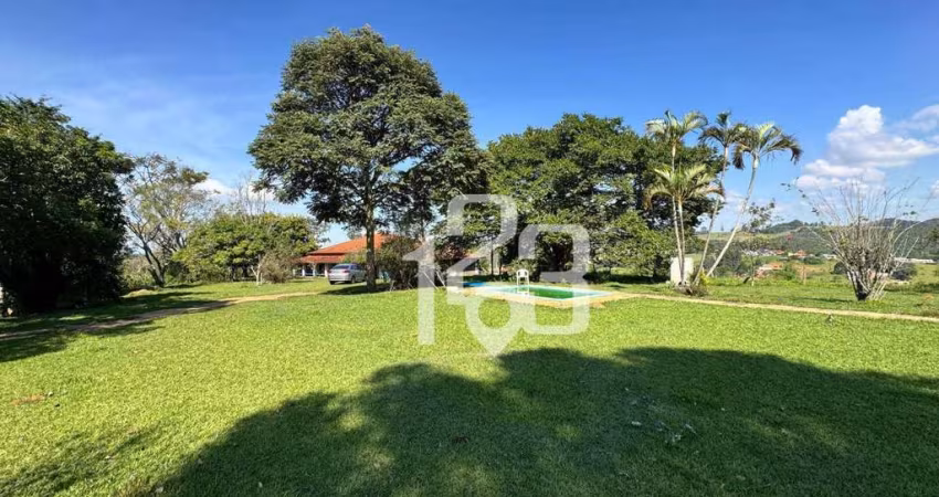 Sítio com 3 dormitórios à venda, 30000 m² por R$ 3.200.000 - Boa Vista dos Silva - Bragança Paulista/SP