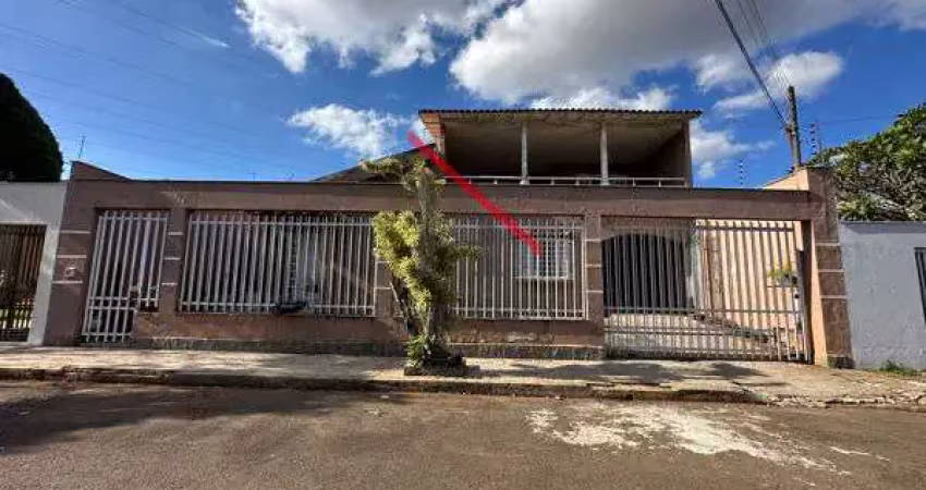 Casa com 5 quartos à venda no Caravelle, Londrina 