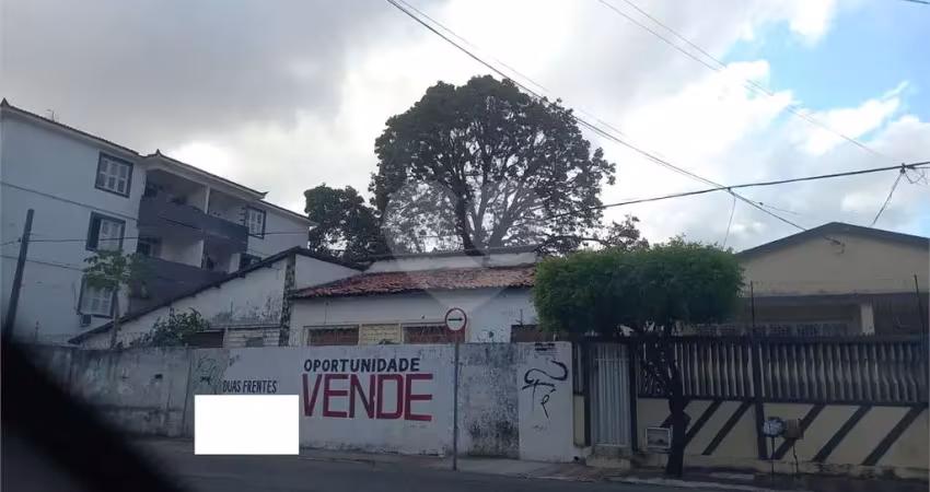 Terreno à venda na Jaime Benévolo, Fátima, Fortaleza