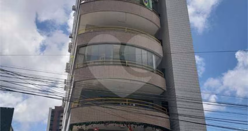Apartamento com 3 quartos à venda em Meireles - CE