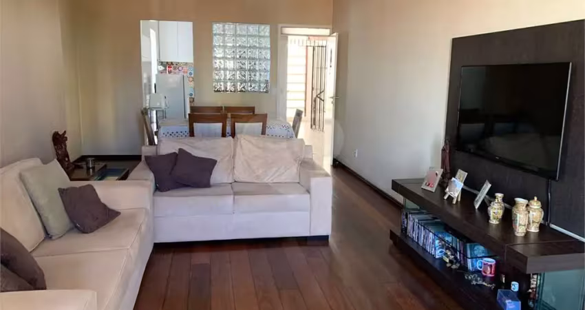 Apartamento com 3 quartos à venda na Rua Pinto Madeira, Centro, Fortaleza