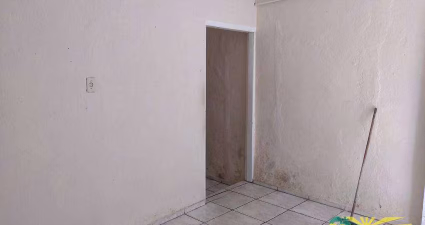 Casa para alugar, 35 m² por R$ 650,00/mês - Centro - Diadema/SP