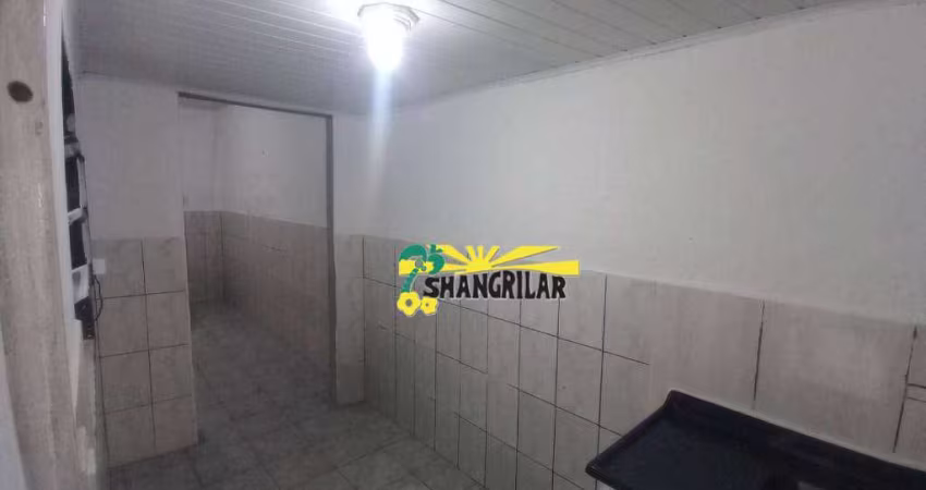 Casa com 1 dormitório para alugar, 35 m² por R$ 800/mês - Vila São José - Diadema/SP