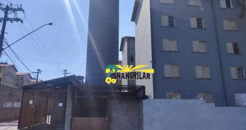 Apto. 2 dorm., sala, cozinha, banheiro, lavanderia e 1 vaga na garagem . ótima localização, travessa da av. casa grande.