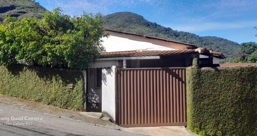 Casa à venda no Quarteirão Brasileiro  Petrópolis