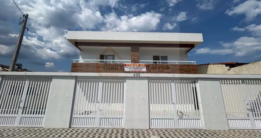 Casa para venda em praia grande, melvi, 2 dormitórios, 1 suíte, 2 banheiros, 1 vaga