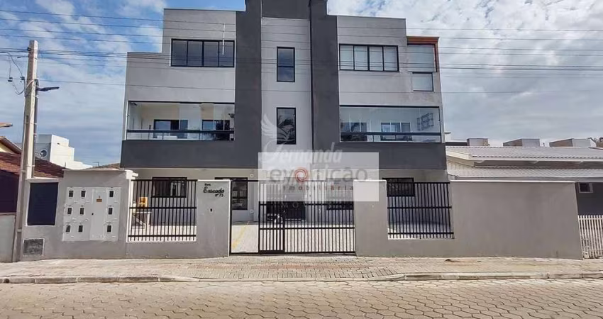 Apartamento com 2 dormitórios por R$ 649.000