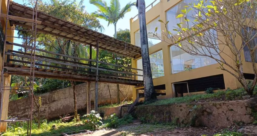 Casa para Venda em Lauro de Freitas, Recreio Ipitanga, 3 dormitórios, 3 suítes, 2 banheiros, 6 vagas