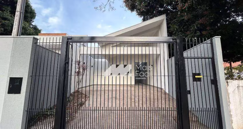 Casa com 3 quartos para alugar na Rua Louis Pasteur, 320, Jardim Alvorada, Maringá