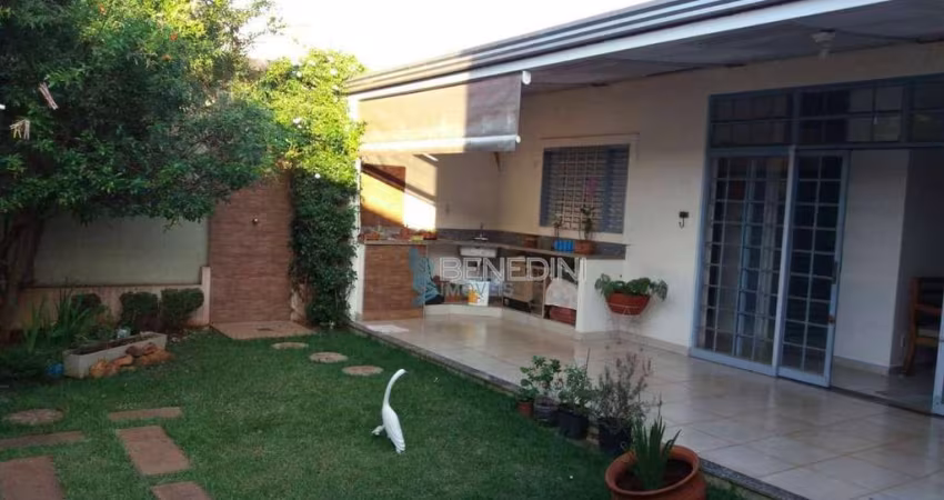 Casa de 162m² com 03 quartos sendo 01 suíte a venda - Vila Tibério