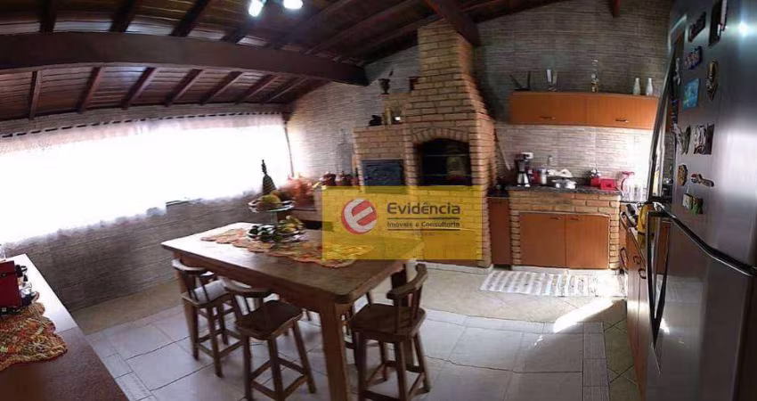Sobrado com 3 dormitórios à venda, 377 m² por R$ 975.000,00 - Centreville - Santo André/SP
