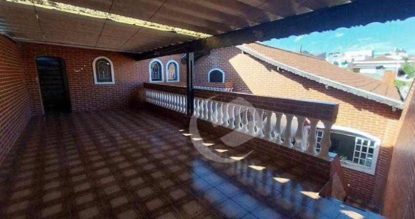Casa com 3 dormitórios à venda, 257 m² por R$ 1.050.000,00 - Vila Scarpelli - Santo André/SP
