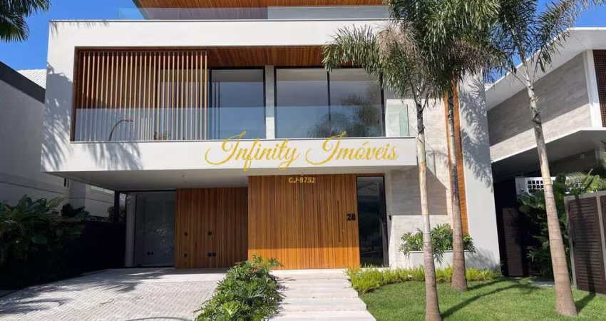 Alphaville Casa triplex de alto padrão com 5 suítes na Barra da Tijuca