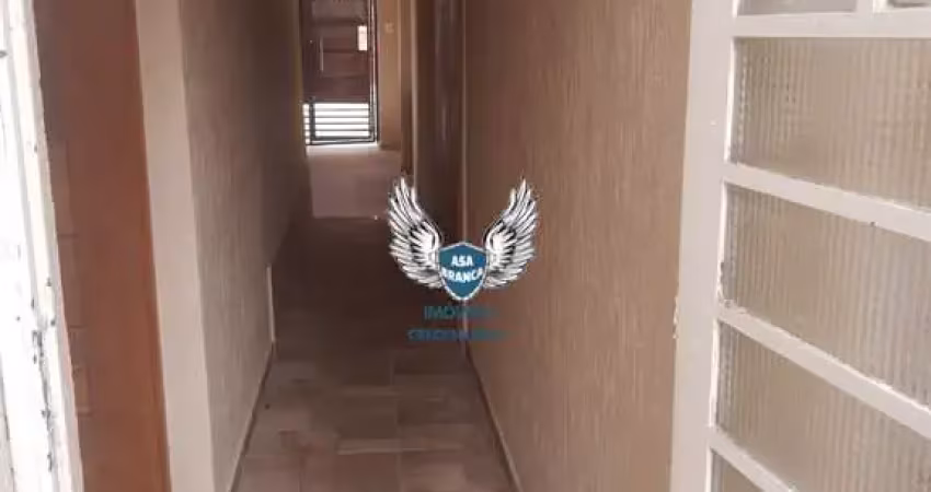 SOBRADO NA AGUA FRIA COM 02 DORMITÓRIOS, SENDO 01 SUITE E 02 VAGAS DE GARAGEM