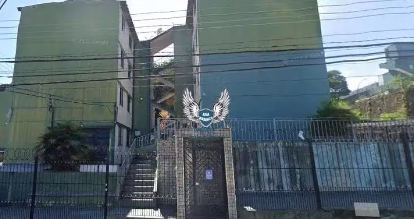 Apartamento na jardim antártica (cohab) 02 dormitórios e 01 vaga de garagem cobe