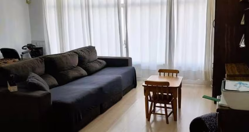 SOBRADO COM 3 DORMITÓRIOS E  EDÍCULA