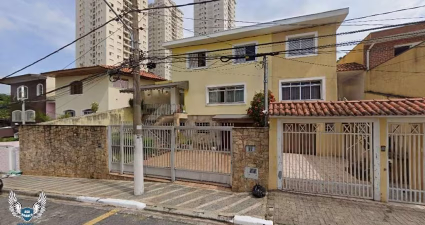 EXCELENTE SOBRADO COM 03 DORMITÓRIOS, 01 SUÍTE, GARAGEM ESPAÇOSA , IMÓVEL SEMI-M