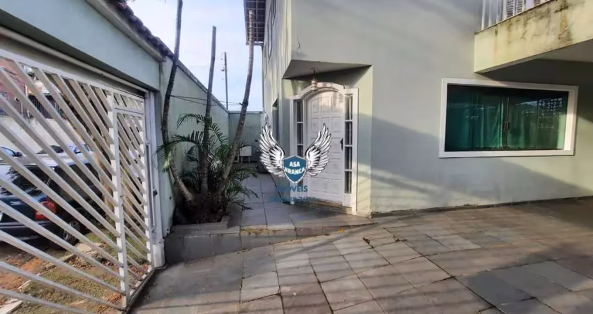 Sobrado de 03 dormitórios sendo 03 suítes com 03 vagas de garagem