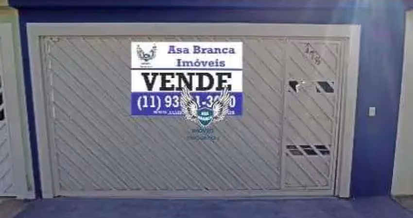 Casa térrea para  residência ou comércio com 03 dormitórios, sendo 01 suíte e 04