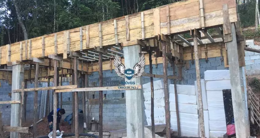 Excelente terreno com uma casa de veraneio inacabada na serra da cantareira ( ma