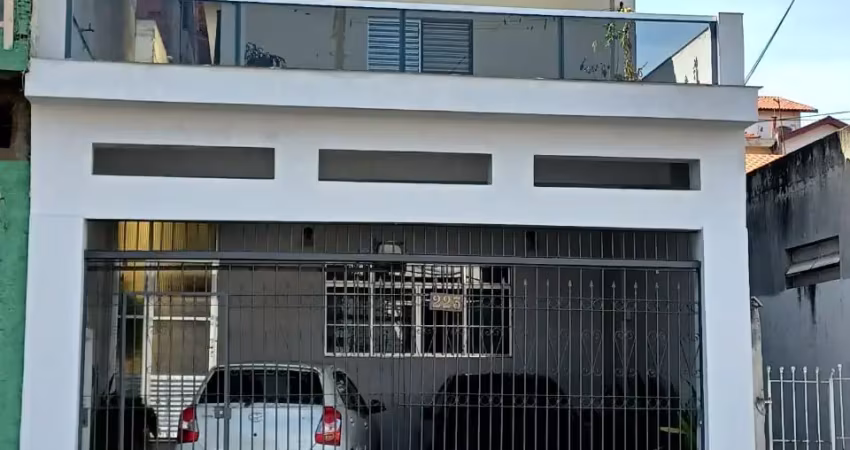 Sobrado 180mts-3 dorms, 1 suíte, 2 vagas, corredor lateral