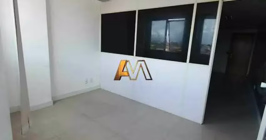 Sala comercial à venda na Avenida Luís Viana Filho, 13415, São Cristóvão, Salvador